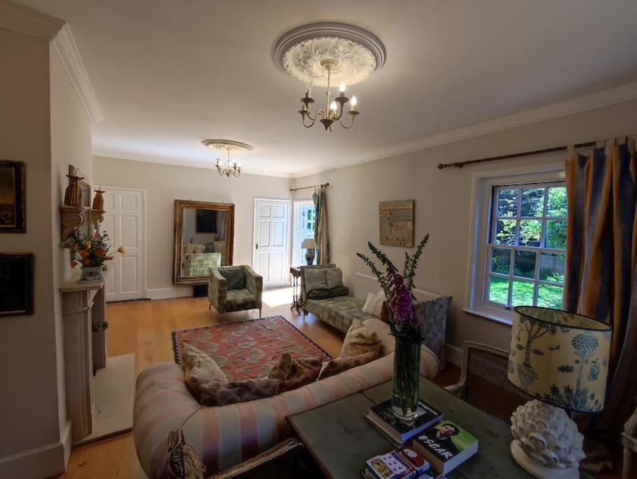 فيلا Large Three Storey Georgian House And Gardens Wrentham المظهر الخارجي الصورة