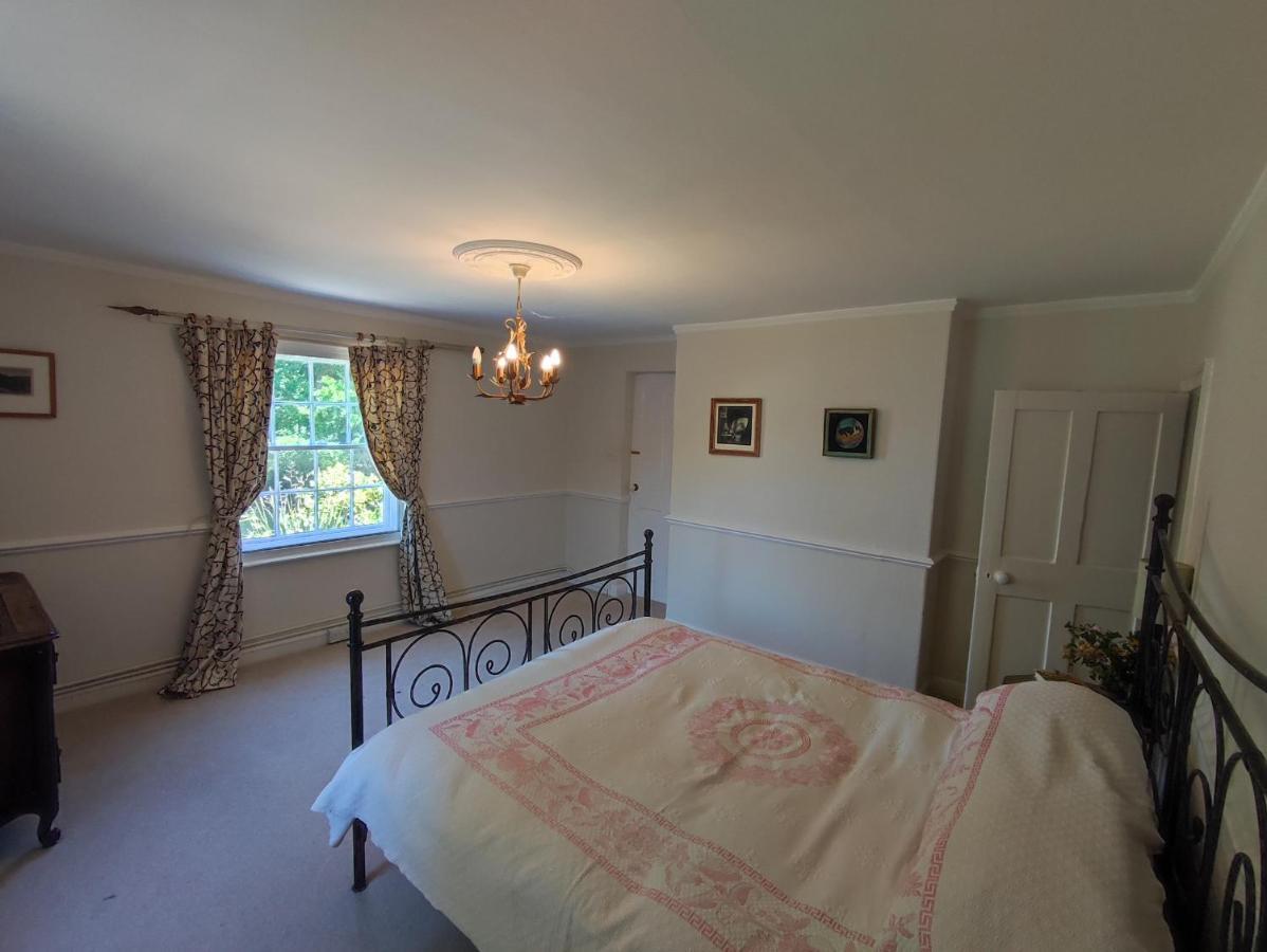 فيلا Large Three Storey Georgian House And Gardens Wrentham المظهر الخارجي الصورة